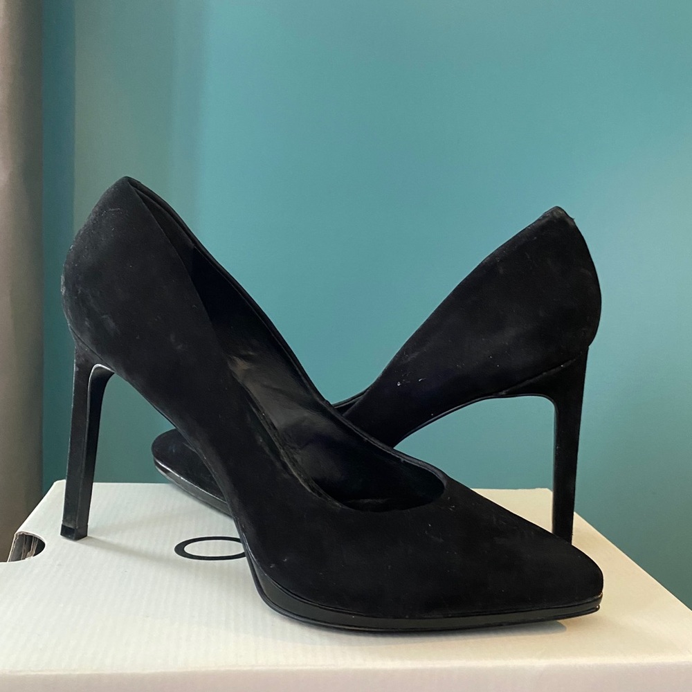 Black ALDO pumps